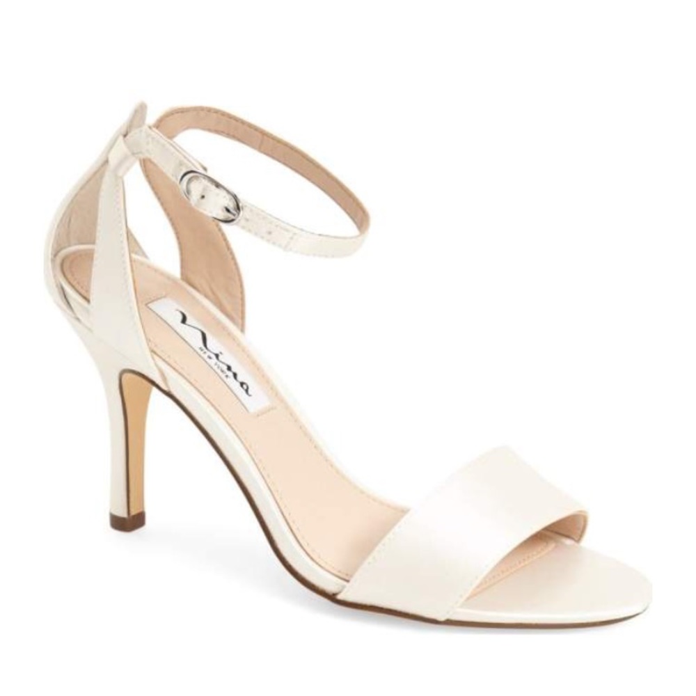 Nina Venezia 8 ivory sandal